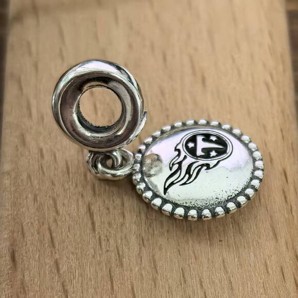 Pandora NFL Football Tennessee Titans Dangle Charm, S925 Silver Bracelets - Picture 3 of 4